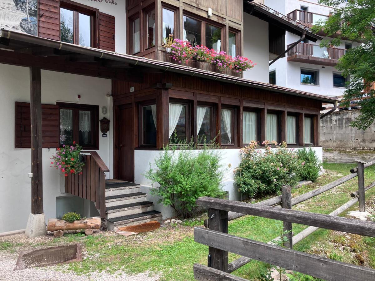 Dolomites Holiday Home Canazei Bagian luar foto